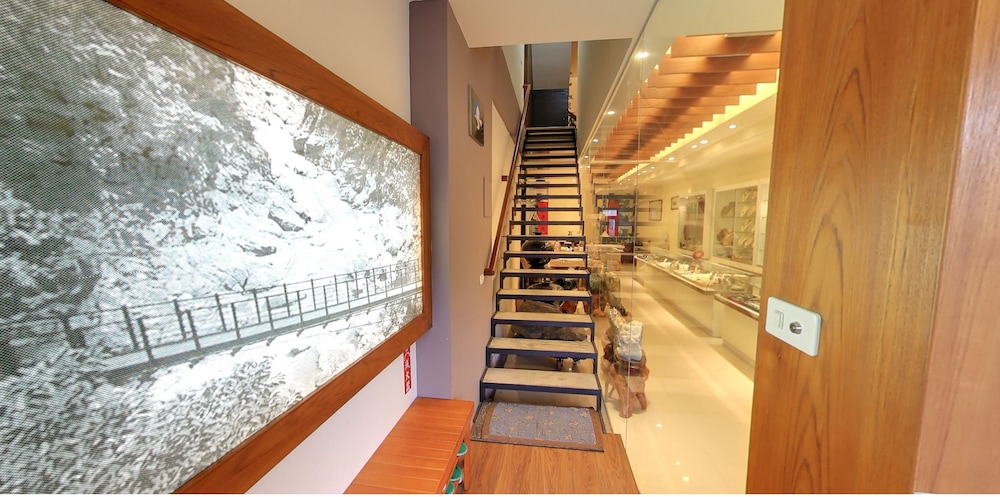 LITHO Hostel