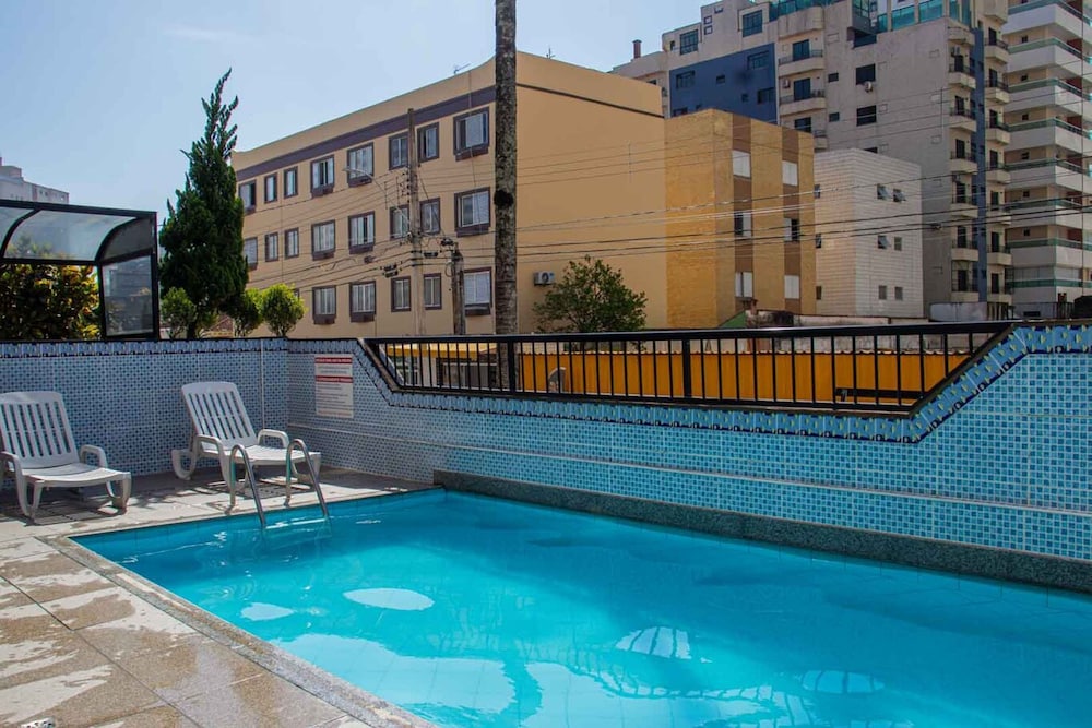 Apartamento Pet Friendly c Garagem a 400m da Praia
