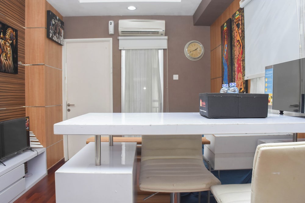Cozy Stay 2Br At Pakubuwono Terrace Apartment