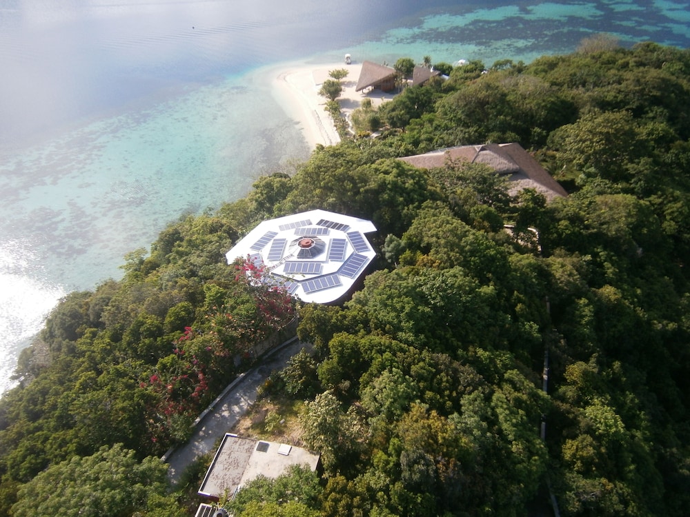 NoaNoa Island
