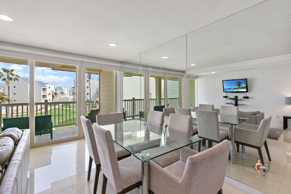Bahia Mar Solare Resort Condos