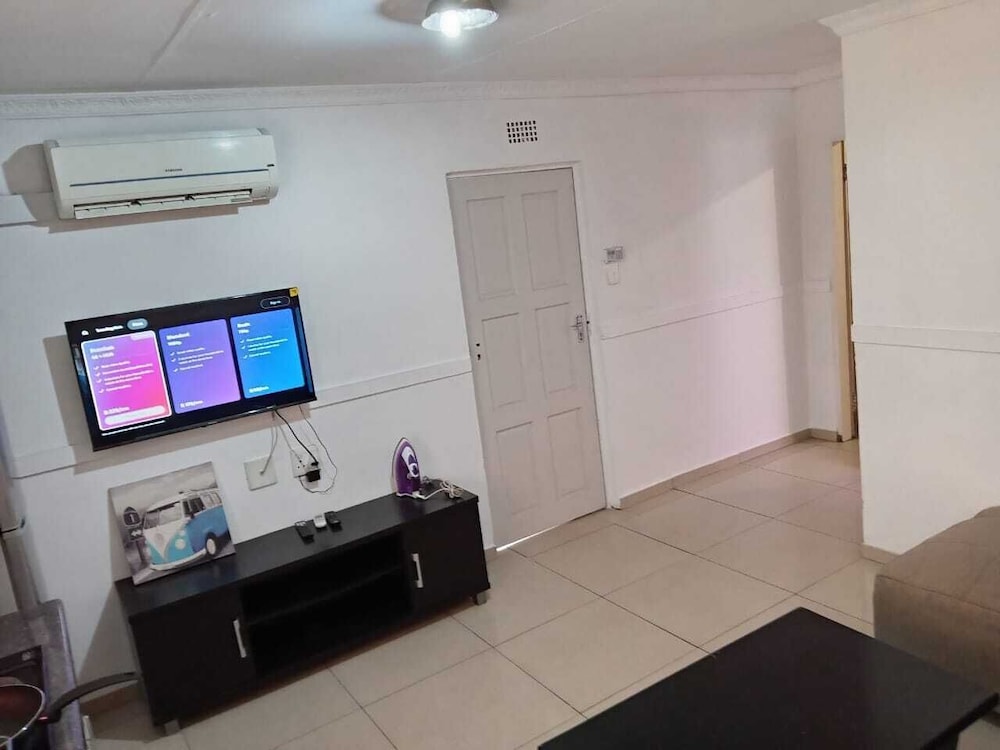 Gold Crown Self-catering Apartment
