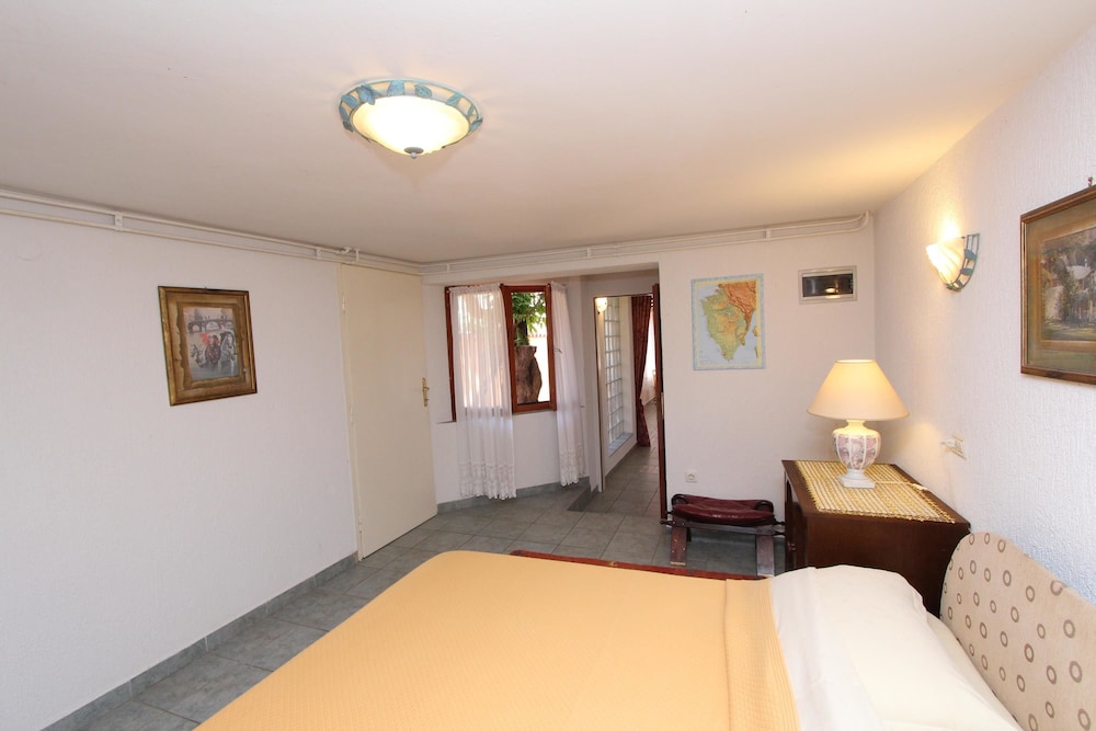 Apartments Villa Lucu view 2