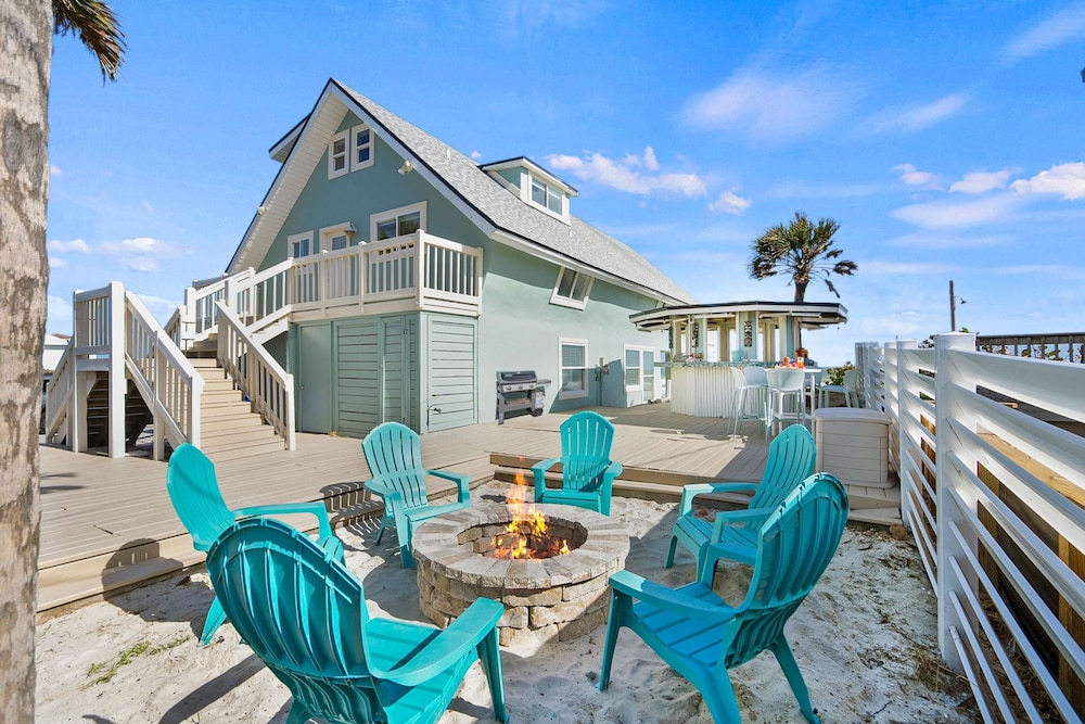 Oceanfront Serenity Under the Sea Tiki Bar BBQ