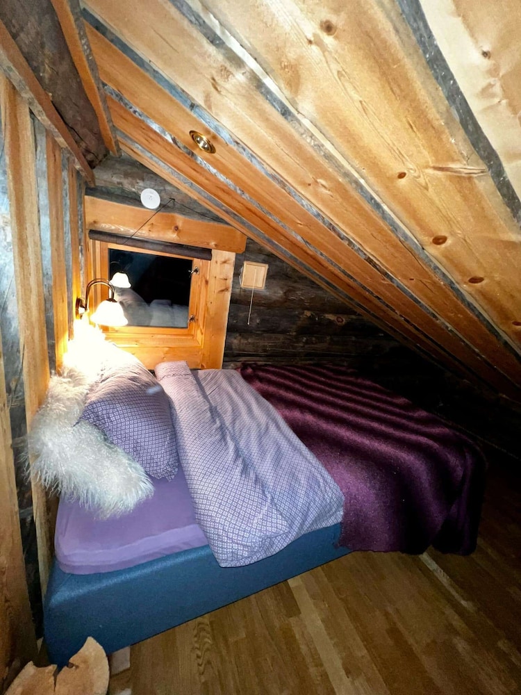 Aurora Bliss Cabin Retreat
