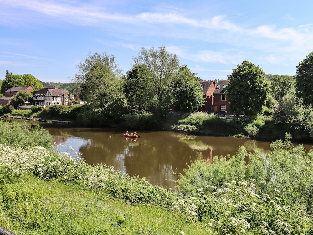 5 Riverside