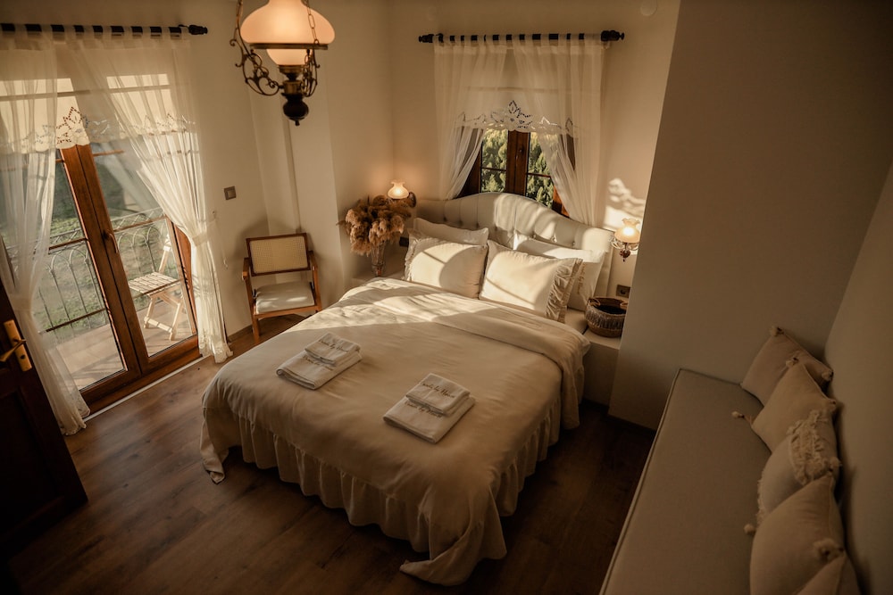 Vrodi By House - Image 19