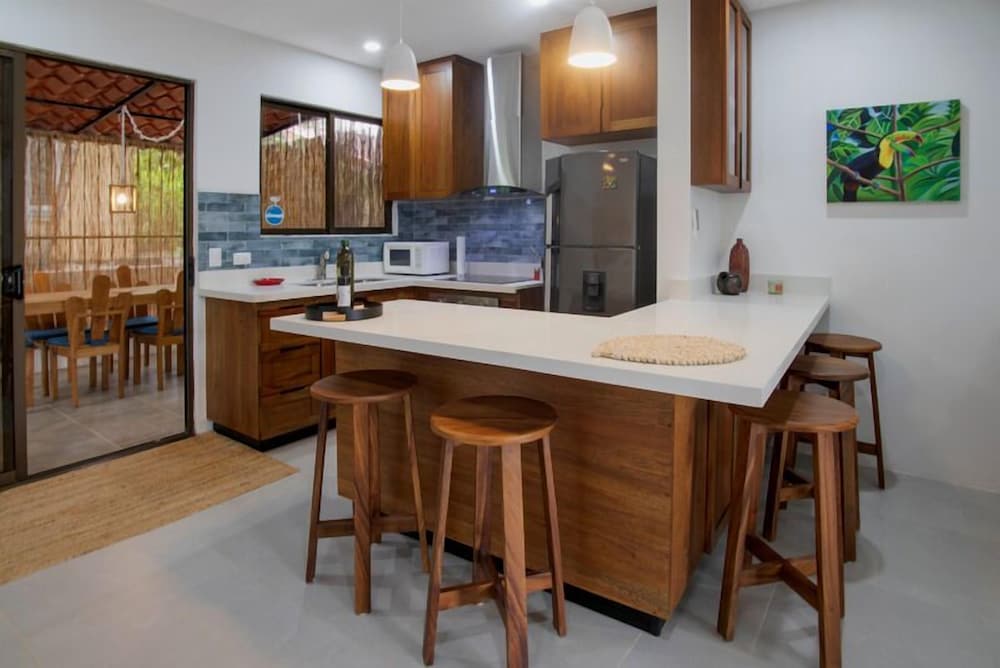 Minimalist Condo with a Beautiful New Design, Enclosed Patio, and Shared Community Pool