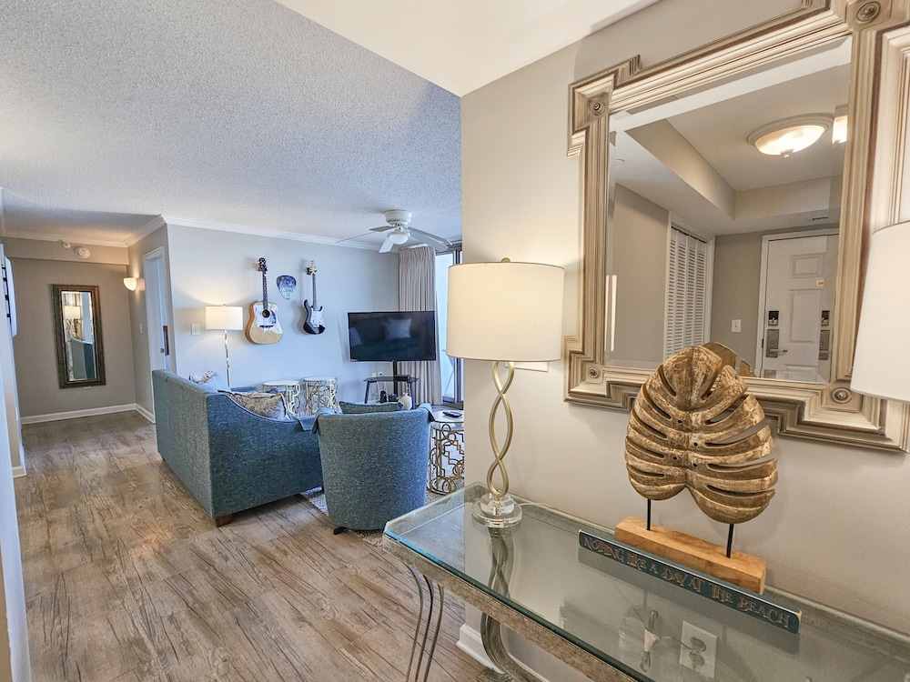 Brighton 103, Ocean View Condo, Full Amenities. 2 Bedroom Condo