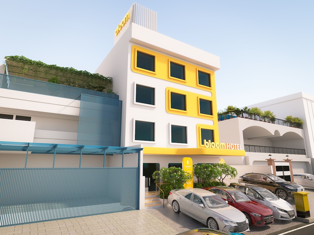 Bloom Hotel - M Block GK2