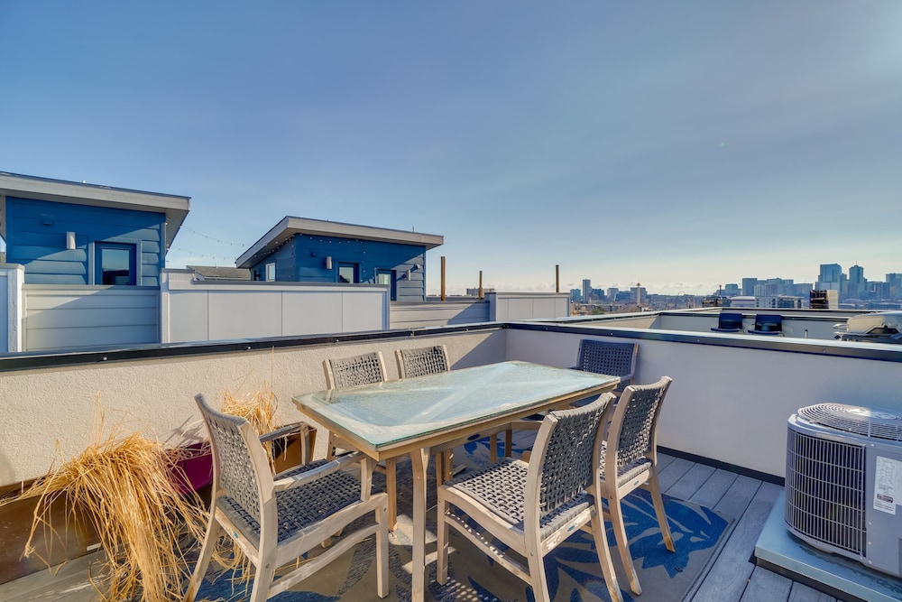 Rooftop Deck & Mtn Views: Luxe Denver Home