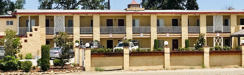 Town & Country Motel