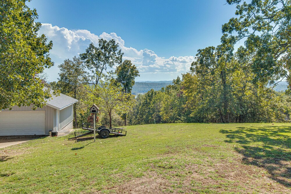 1 Mi to Norfolk Lake! Anglers Escape w/ Mtn Views