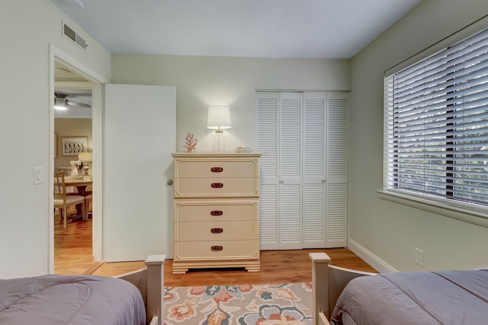 Amelia Landings 9e 2 Bedroom Condo