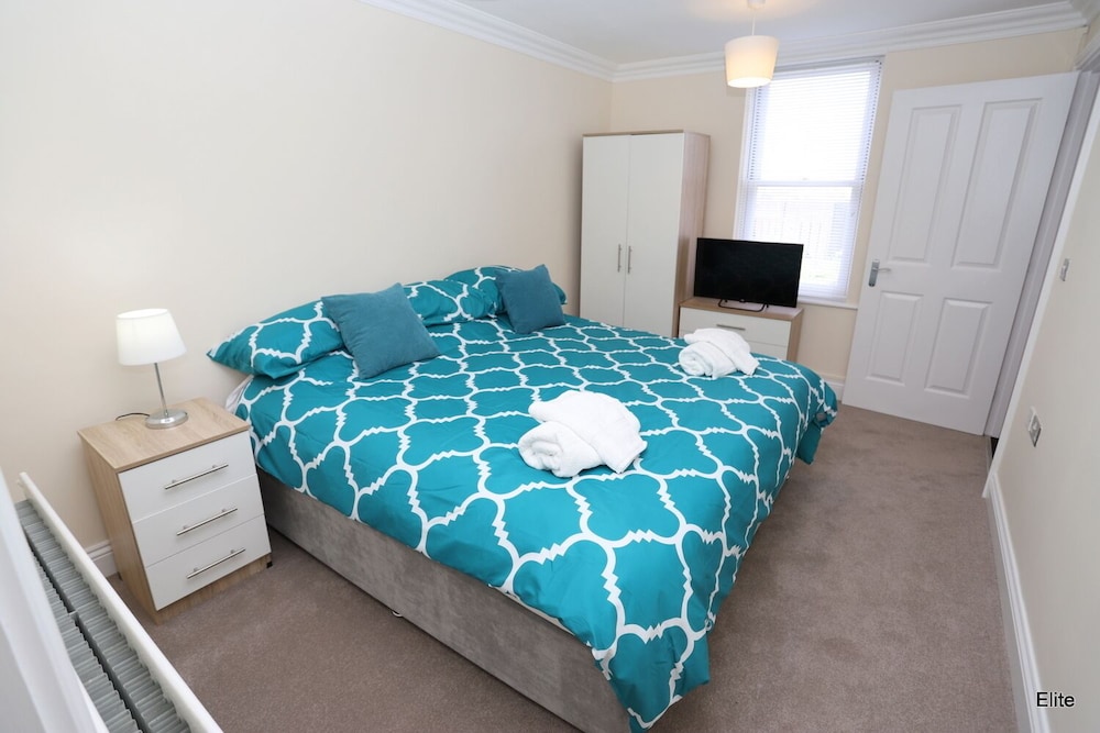 Beautiful 2-bed Sea Front House in Seaham