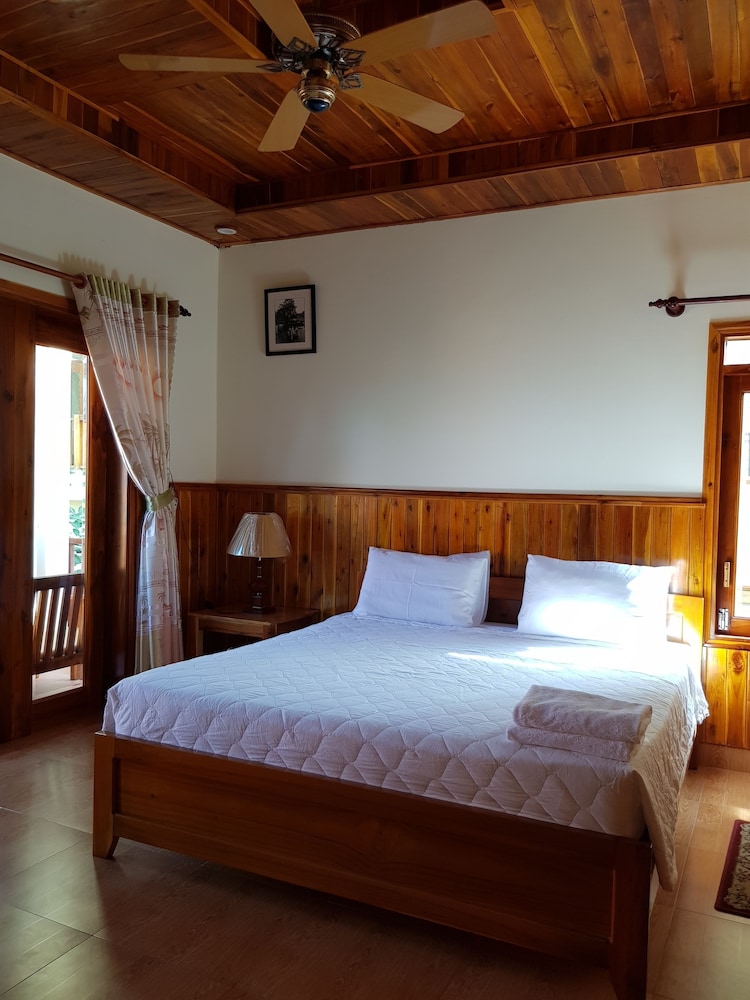 Free Beach Resort