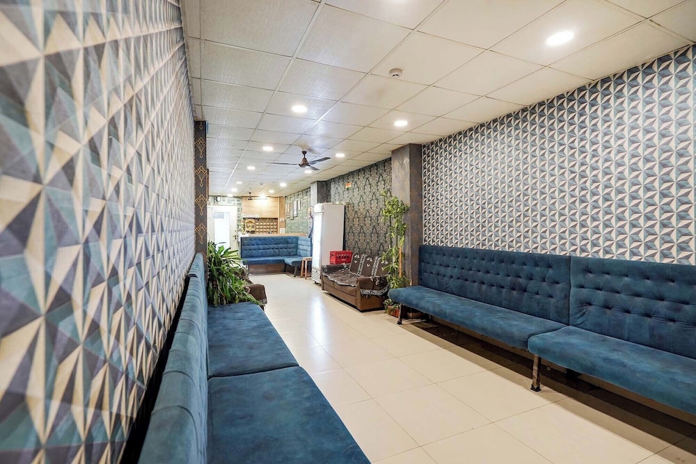 Fabhotel Krishna Inn