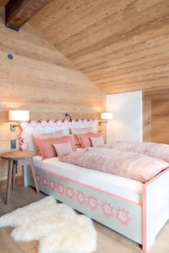 Lech Lodge - LEGENDARY