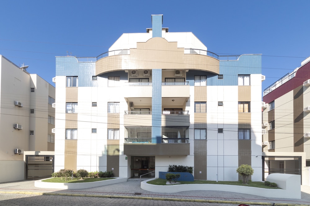 Apartamento 2 quartos 1 suíte - 081