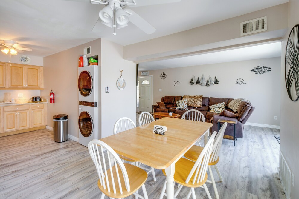 Walk to Brigantine Beach: Condo w/ Furnished Patio