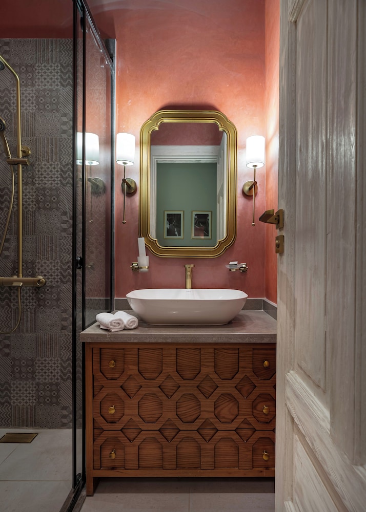 Boutique Residence Layal-Lemon Spaces