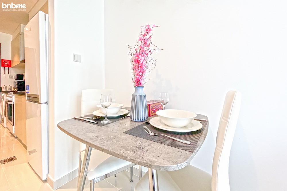 ST-Carson Tower B-715 by bnbme homes