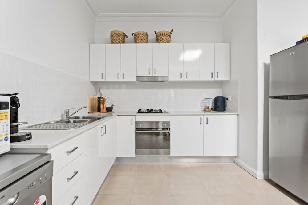 Patio House: Moments From Marrickville Metro