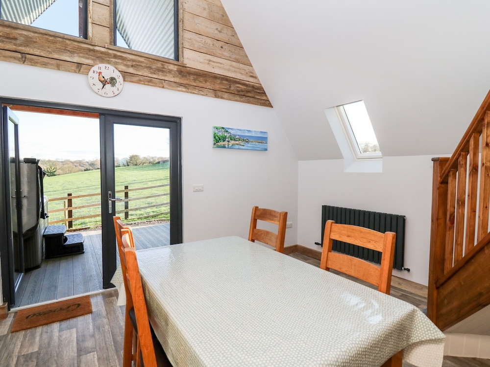 Valley View Hideaway