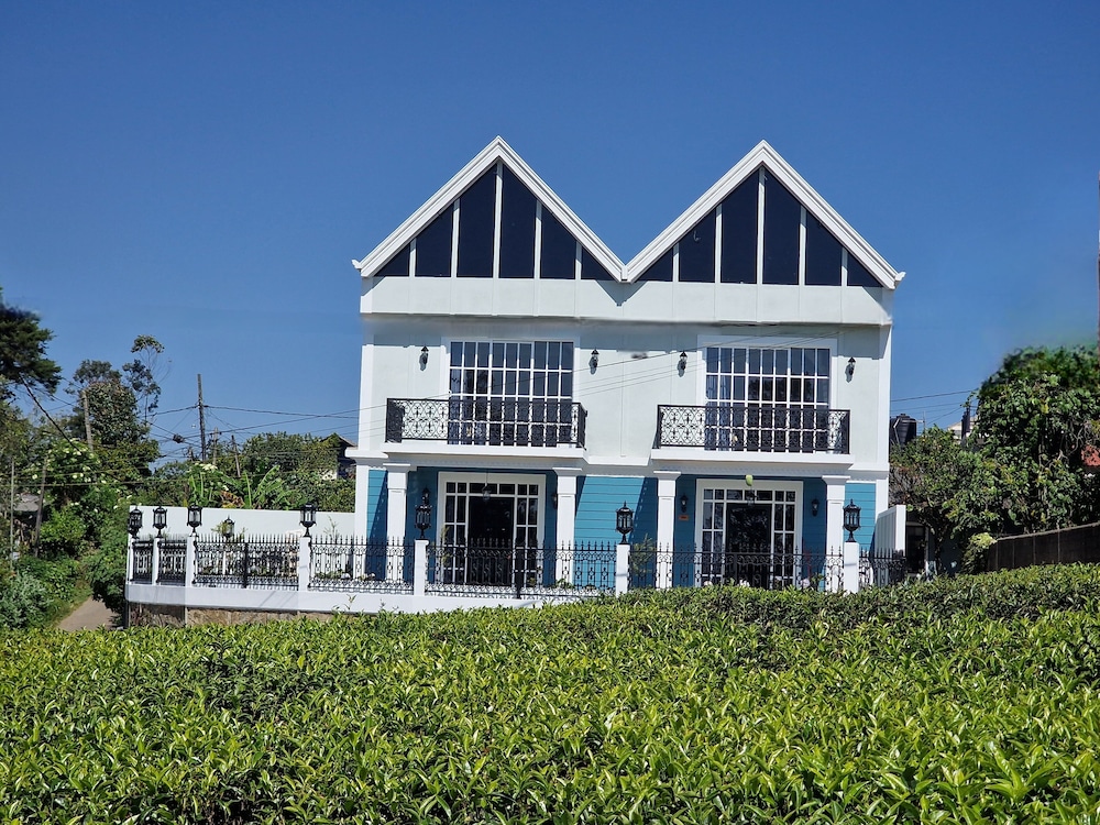 Private Villa by the Tea Estate