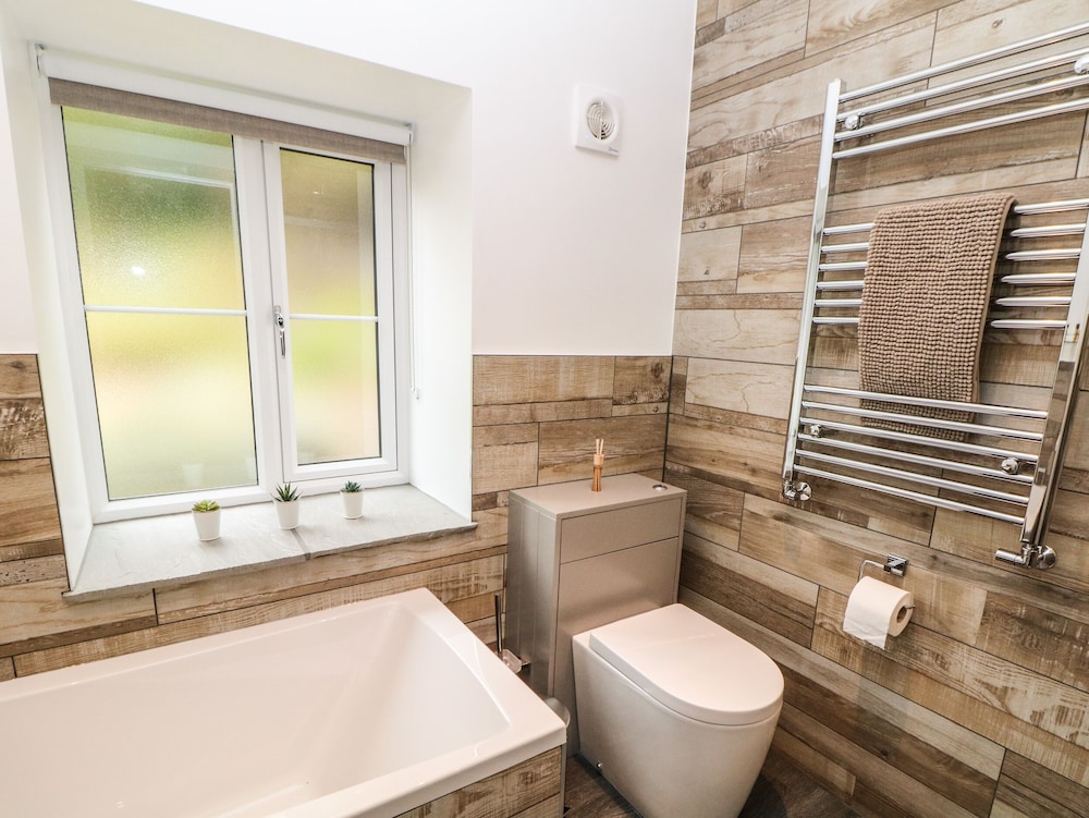 1 Orchard View