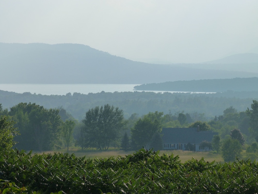 Mt. Philo Inn