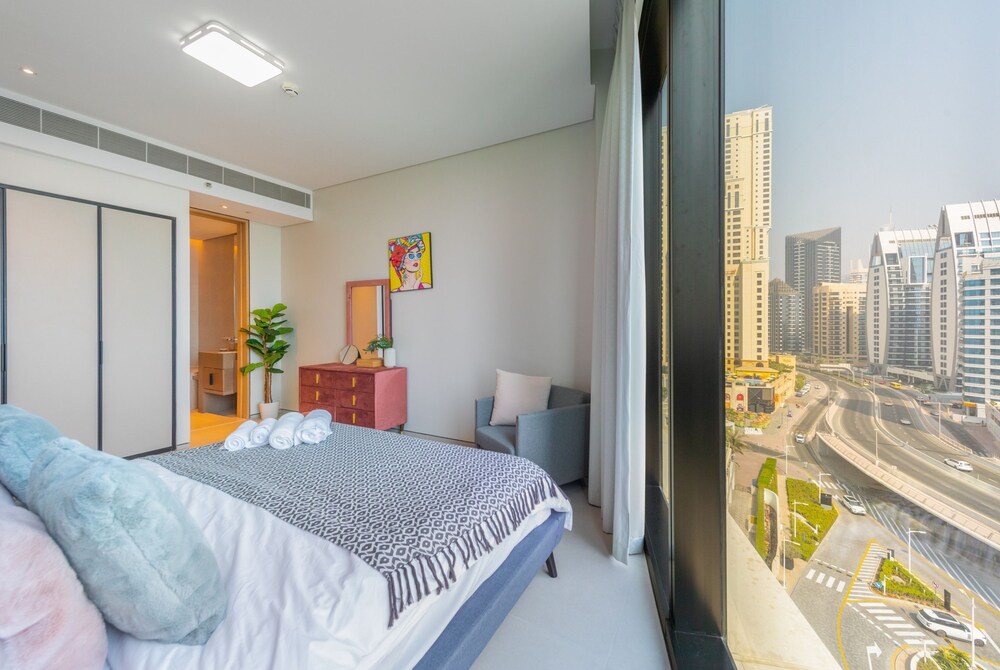 DXB - Address JBR - 705 - DM