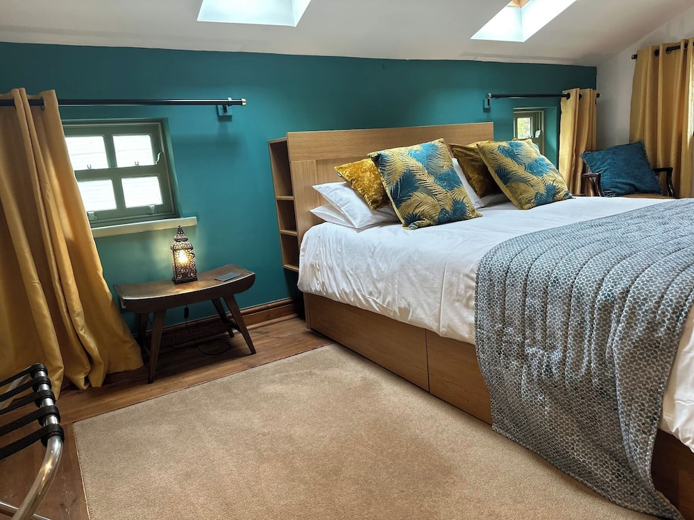 ๐ฟ Quaint Country Cottage With Valley Views, Dog-friendly & Horse-friendly