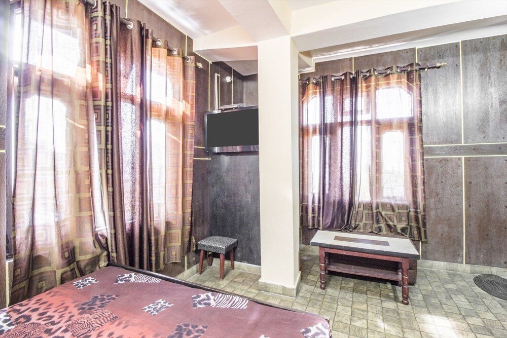 GuestHouser 1 BR Guest house 744d