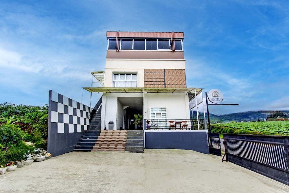 Capital O Sudirto Villa Dan Homestay Dieng