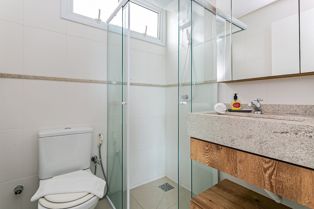 New Studio 4 min From Lagoa da Conceicao Ecm204