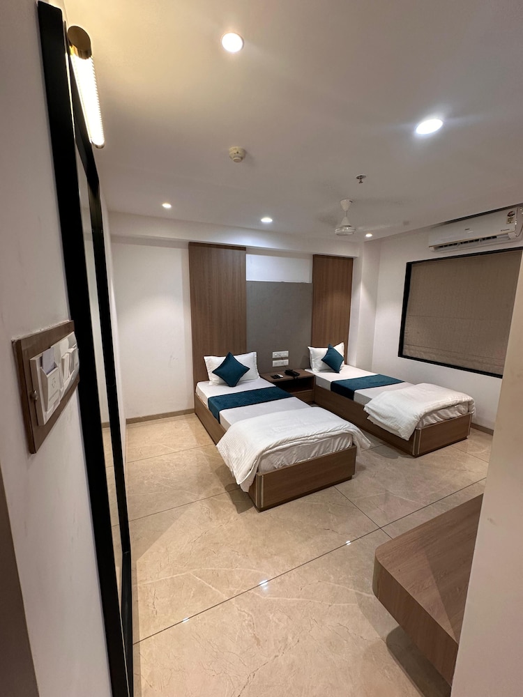 Hotel Royal Bloom