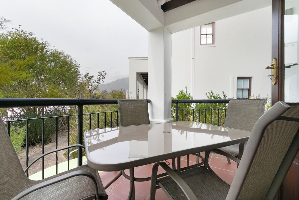 Winelands Golf Lodges at De Zalze