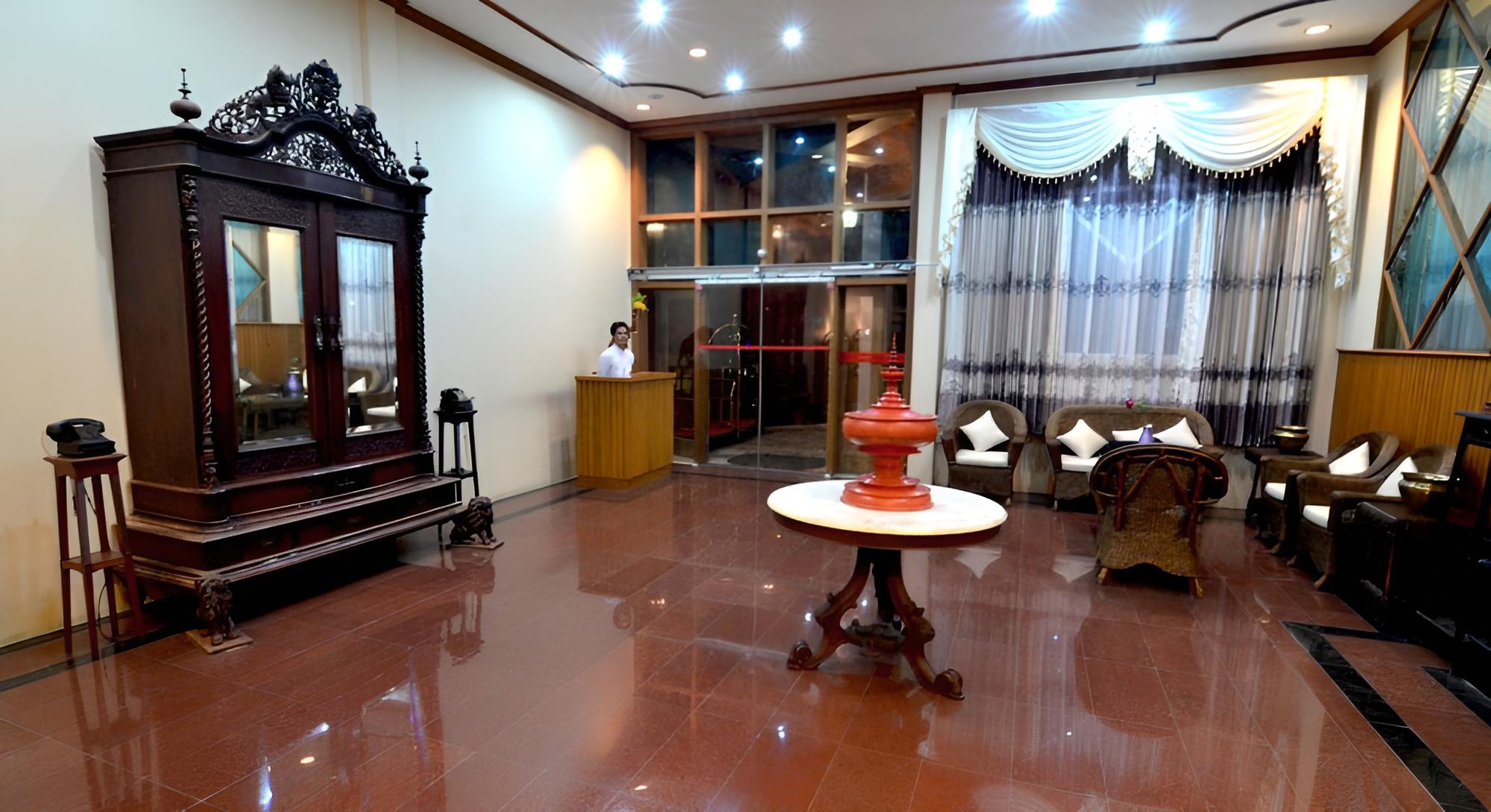 Kyi Tin Hotel