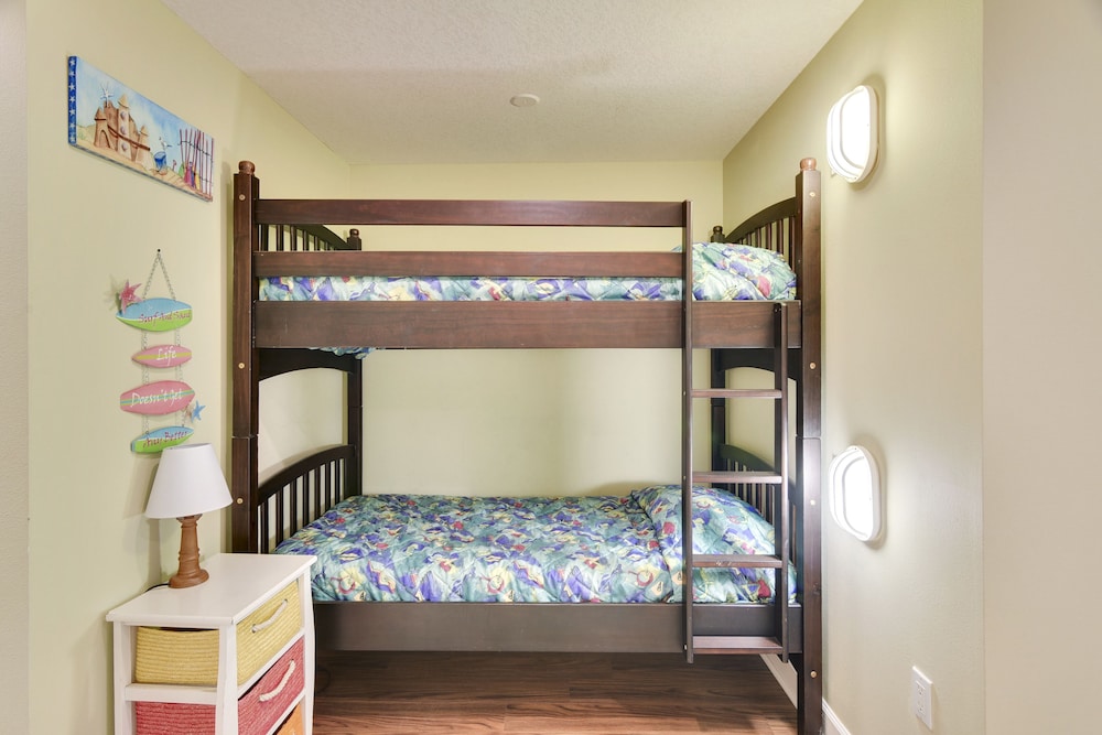 Grand Panama Beach Resort by Book That Condo