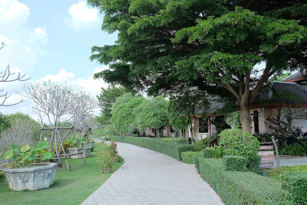 Lilawalai Resort