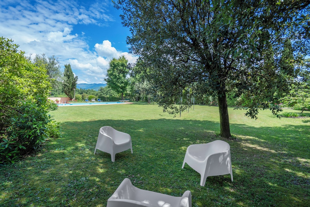 Il Villino Del Collezionista With Pool In Pistoia