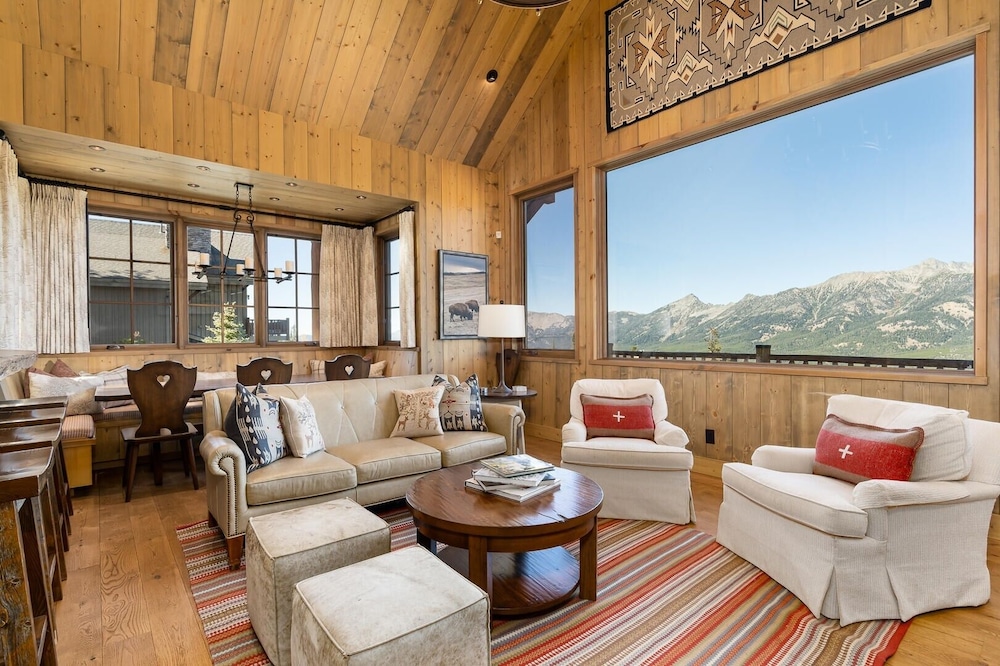 5 Bandit Way 4 Bedroom Home by Moonlight Basin Lodging view 3
