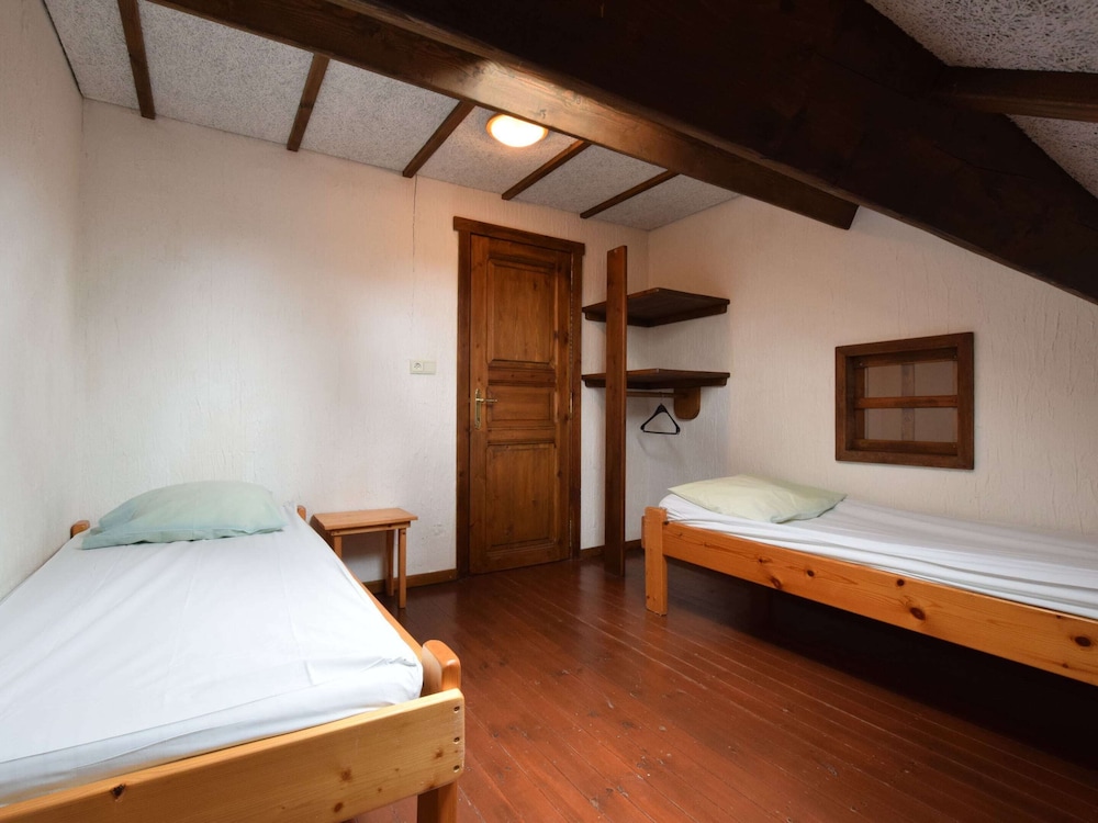 Spacious Holiday Home in Houffalize With Barbecue view 3