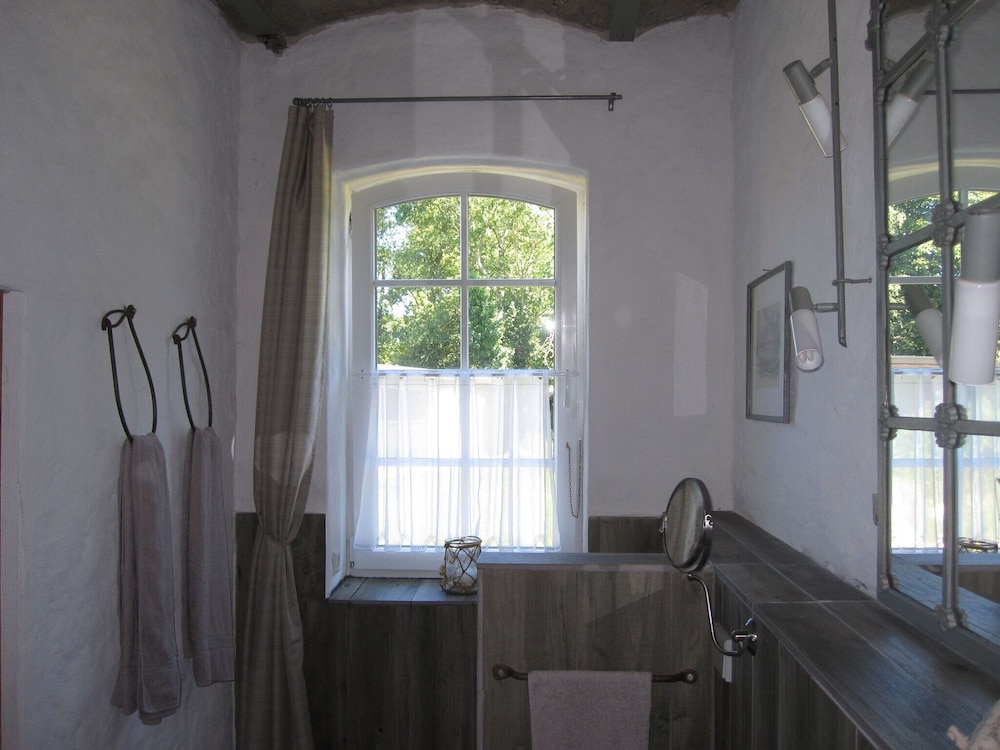 Photo 38