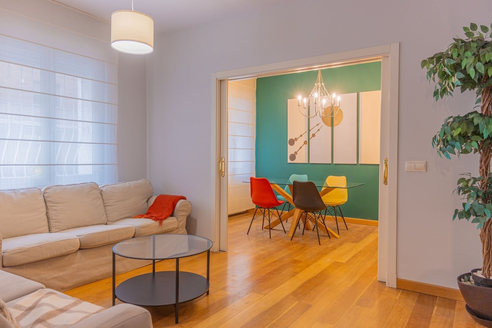 M Pdh520 Apartamento Amplio y Elegante en Paseo d