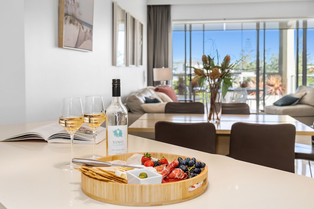 Luxury Apartments on Bells Boulevard