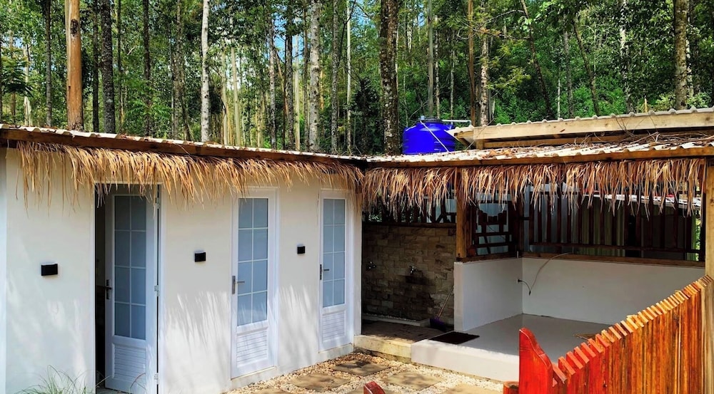 Kuleum Camp And Cabin By ARBA
