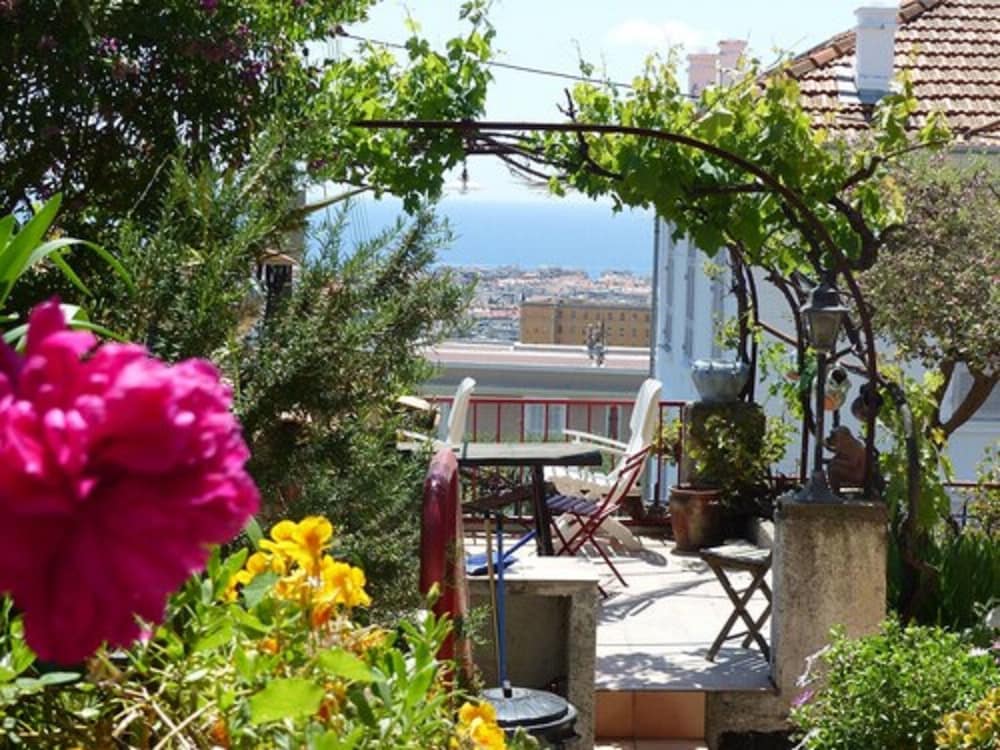 Villa Bennecourt view 5