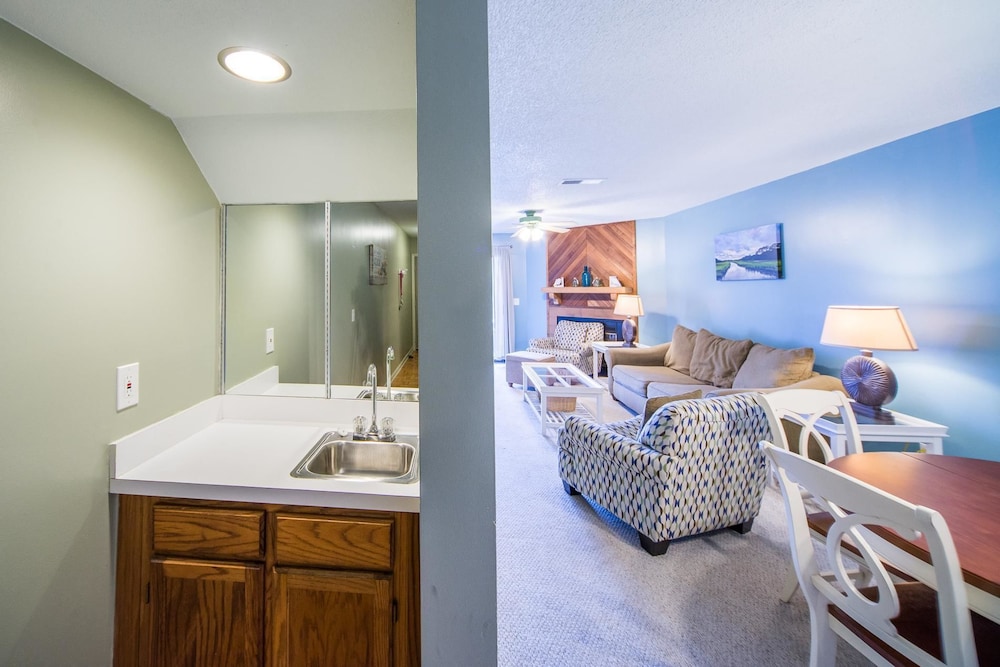 Charleston Vacations - Mariners Cay 27 2 Bedroom Holiday Home By My Ocean Rentals - Property Image 2